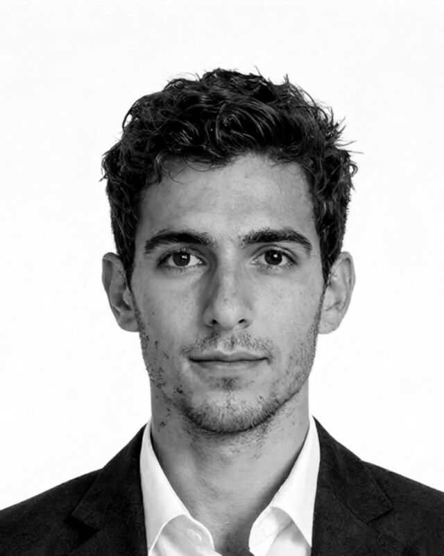 Portrait of Diego L., engineer at GoAnswers